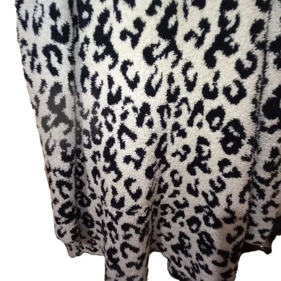 Ugg Phoebe Wrap Cardigan Cheetah Print White/Black Size S - Picture 5 of 6